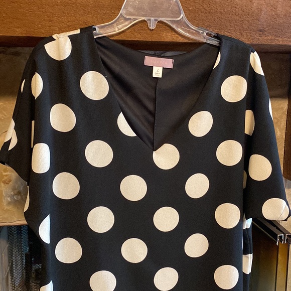 Dress - Picture 4 of 8